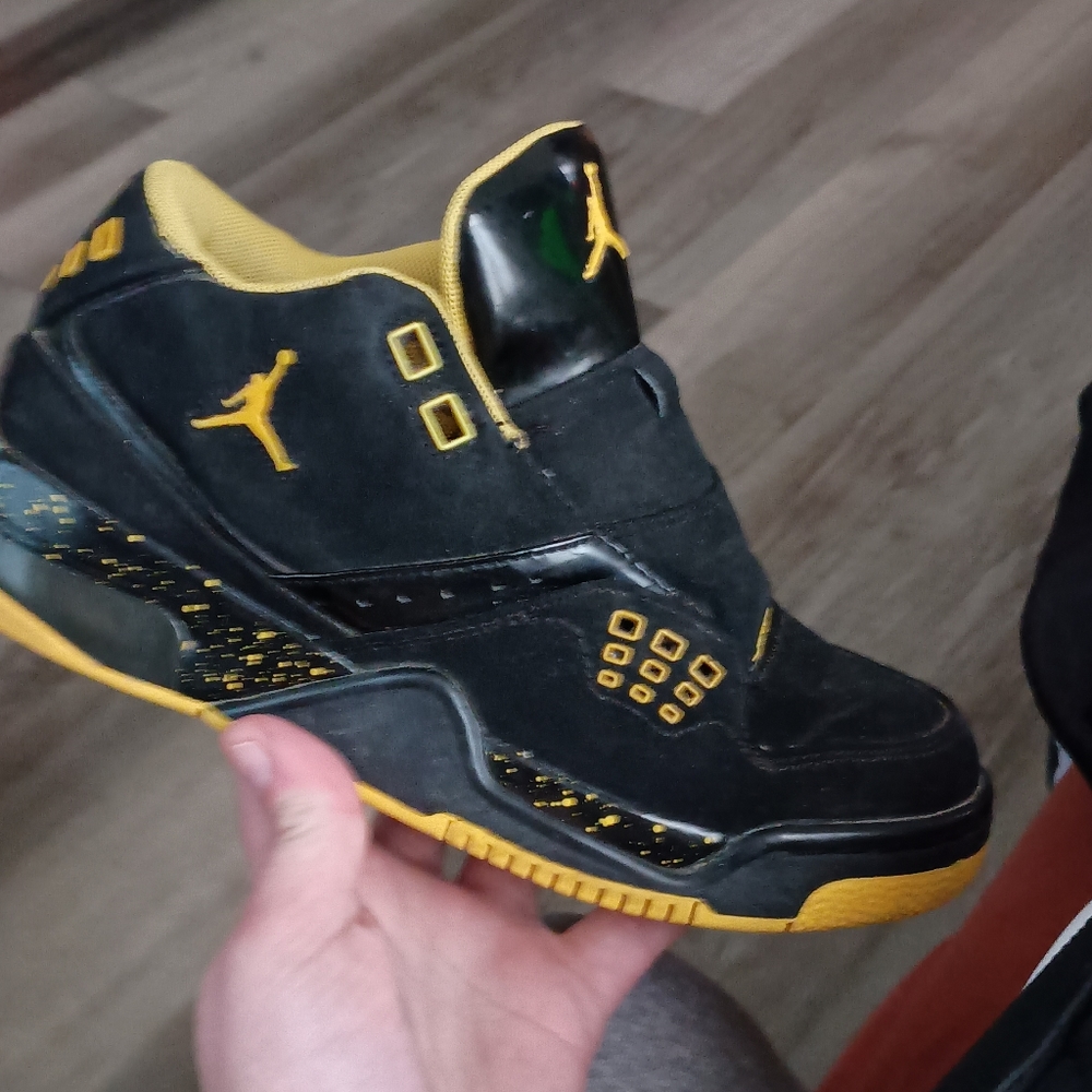 Jordan 6y